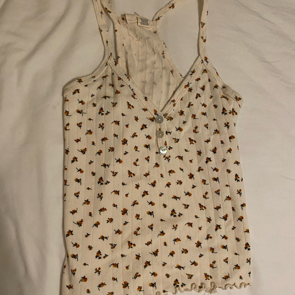 Cream/floral Tilly’s tank top size S